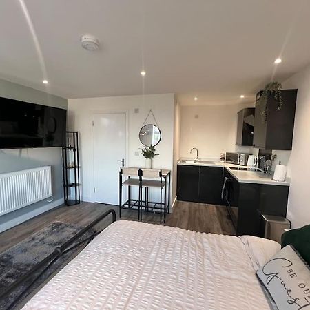 Abbotsbury 1 Bed Studio Opposite Uwe Free Parking Bristol Exterior foto